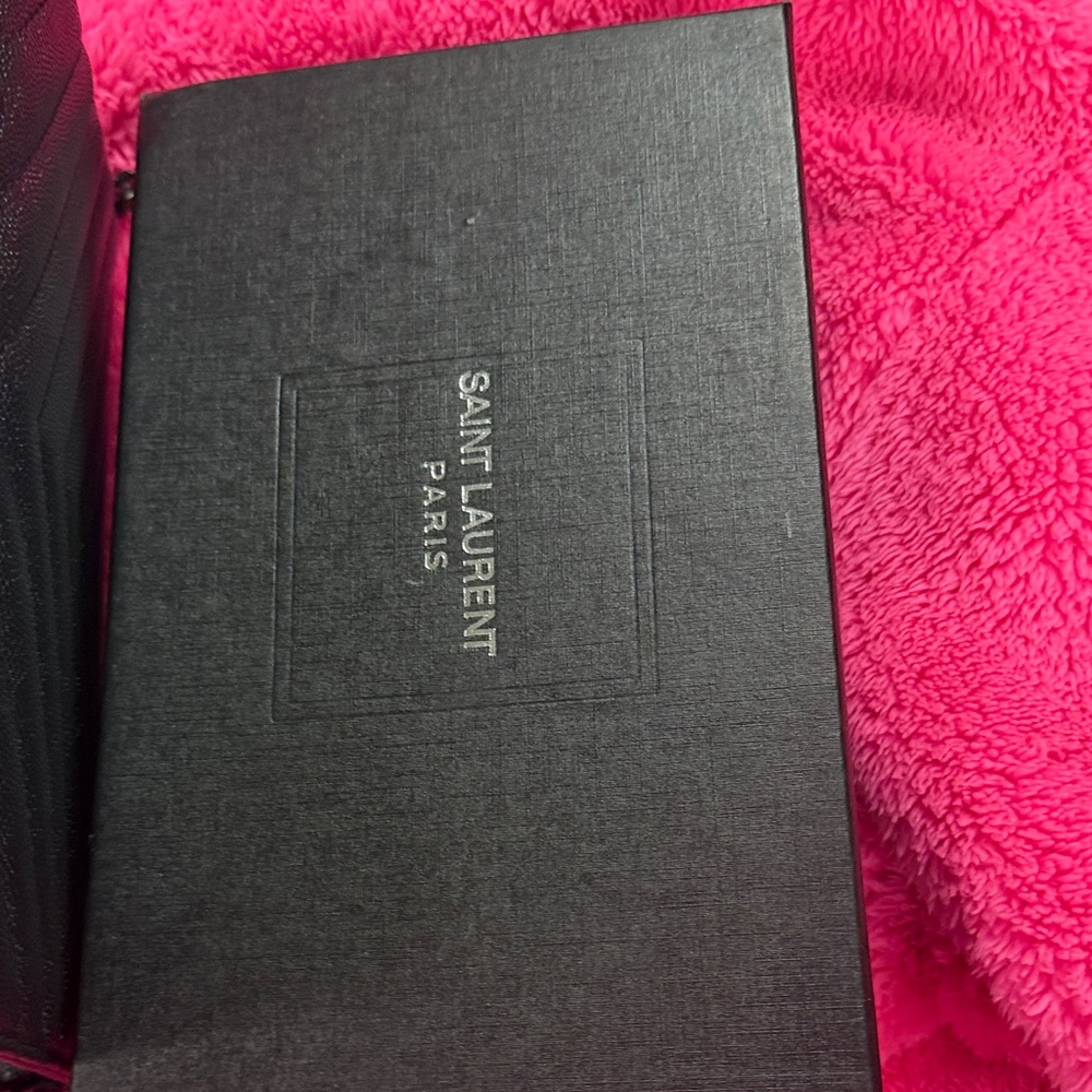 Saint Laurent Black Quilted Chain Crossbody Wallet - Picture 3 of 10